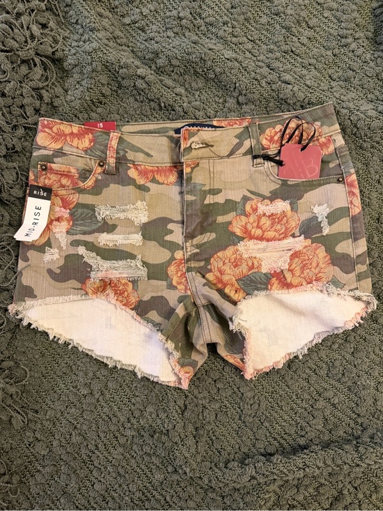 Boom Boom Jeans Pants - Boom Boom Jeans Green Camo Floral Distressed Denim Shorts